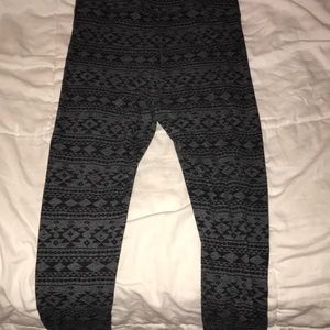 American eagle patterned leggings.